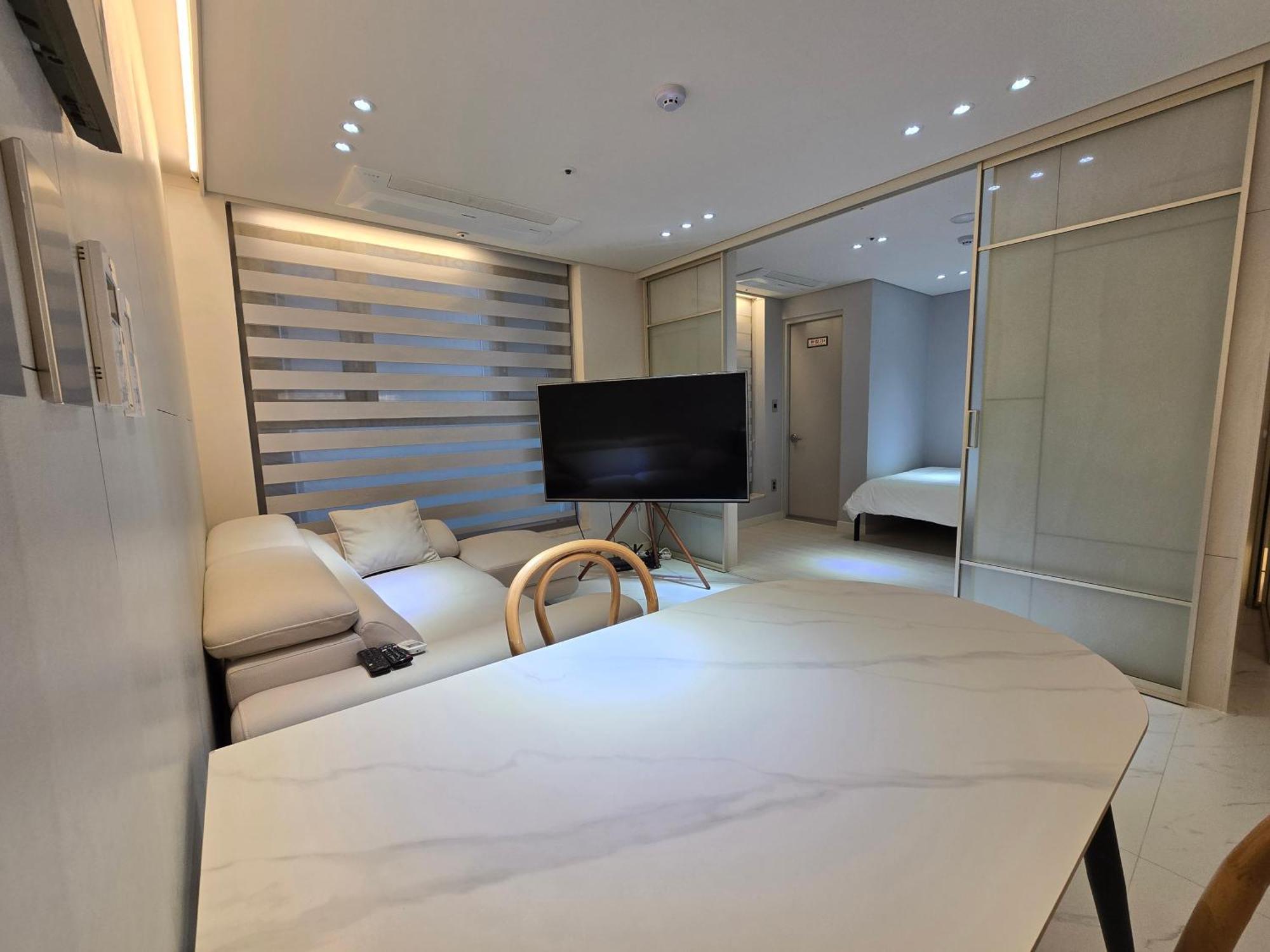 2023 New Build, Super Neat Full Option * Seoul